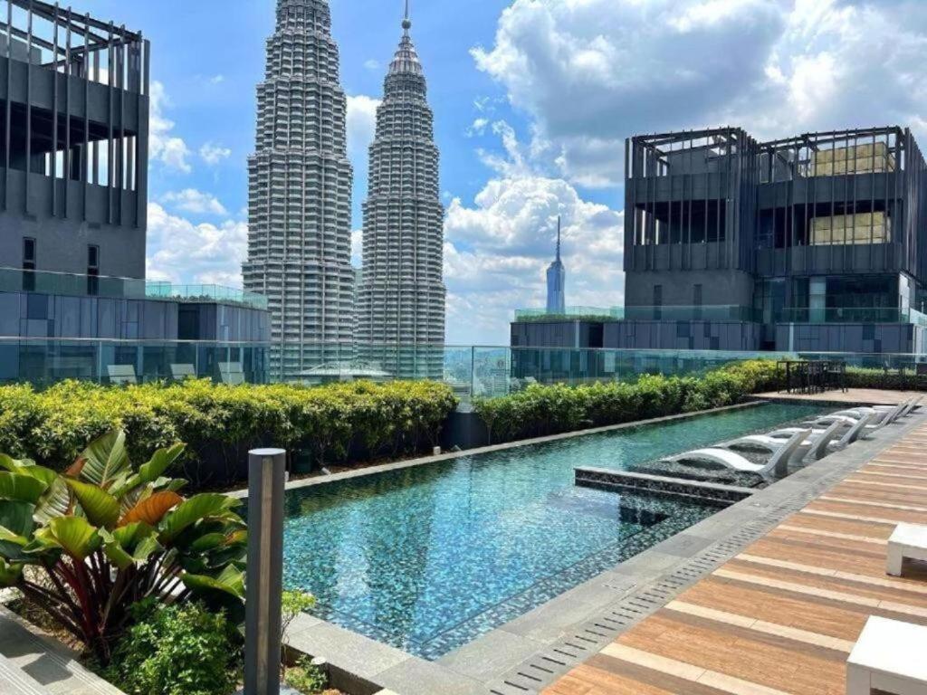 Star Holiday Sky Pool Klcc Kuala Lumpur Ngoại thất bức ảnh