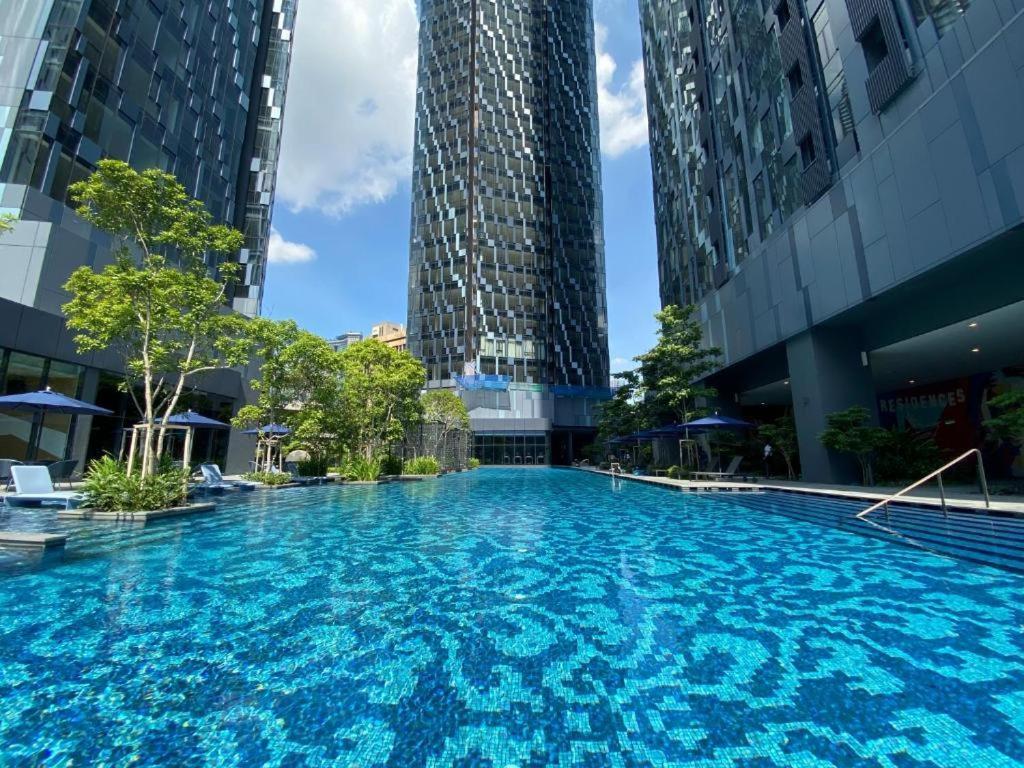 Star Holiday Sky Pool Klcc Kuala Lumpur Ngoại thất bức ảnh