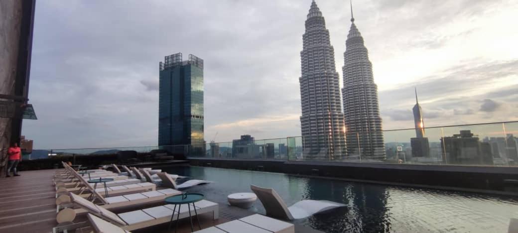 Star Holiday Sky Pool Klcc Kuala Lumpur Ngoại thất bức ảnh