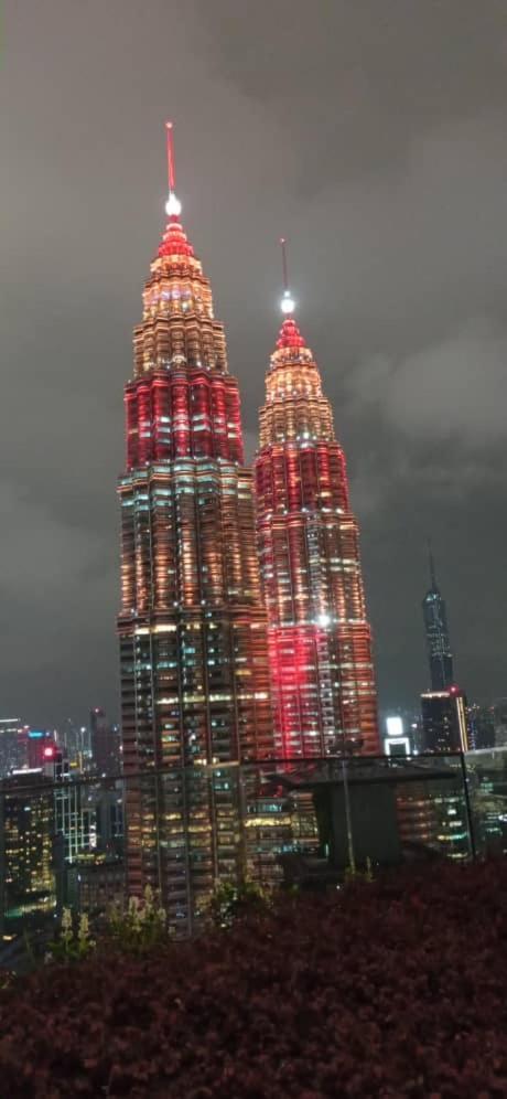 Star Holiday Sky Pool Klcc Kuala Lumpur Ngoại thất bức ảnh